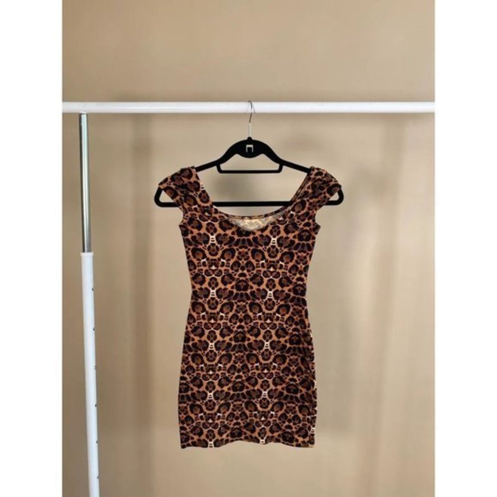 H&M Women's Leopard Print Bodycon Dress- size 4